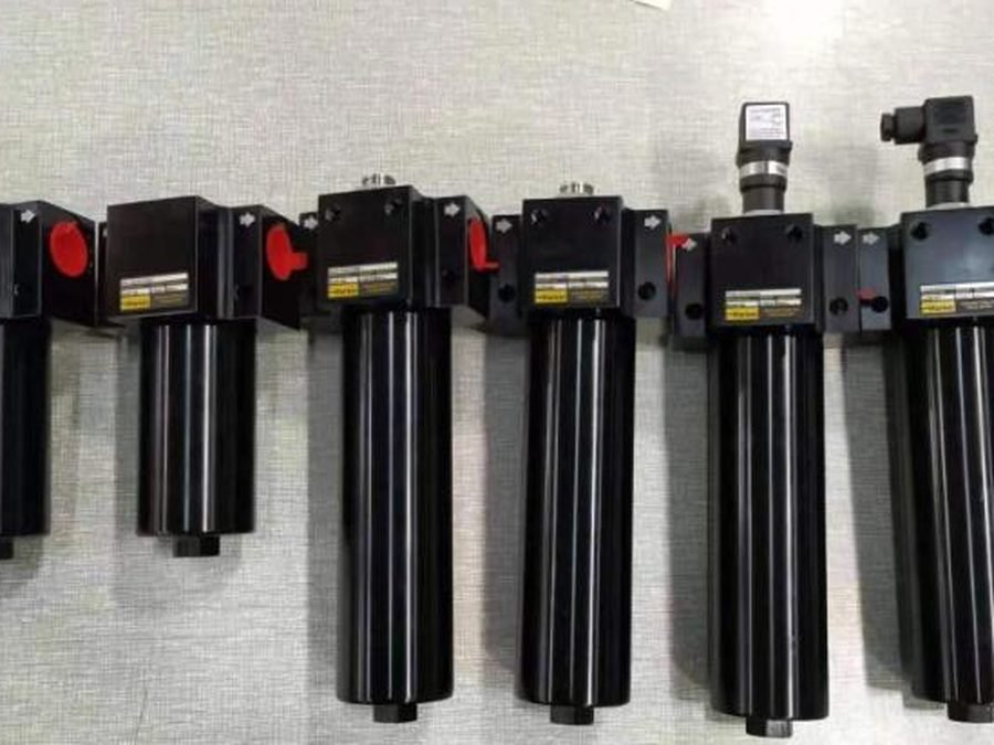 High-pressure hydraulic filters with differential pressure indicators